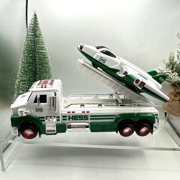 Hess Toy Truck and Space Cruiser and Scout 50 Anniversary 2014 Vehicle - Picture 5 of 11